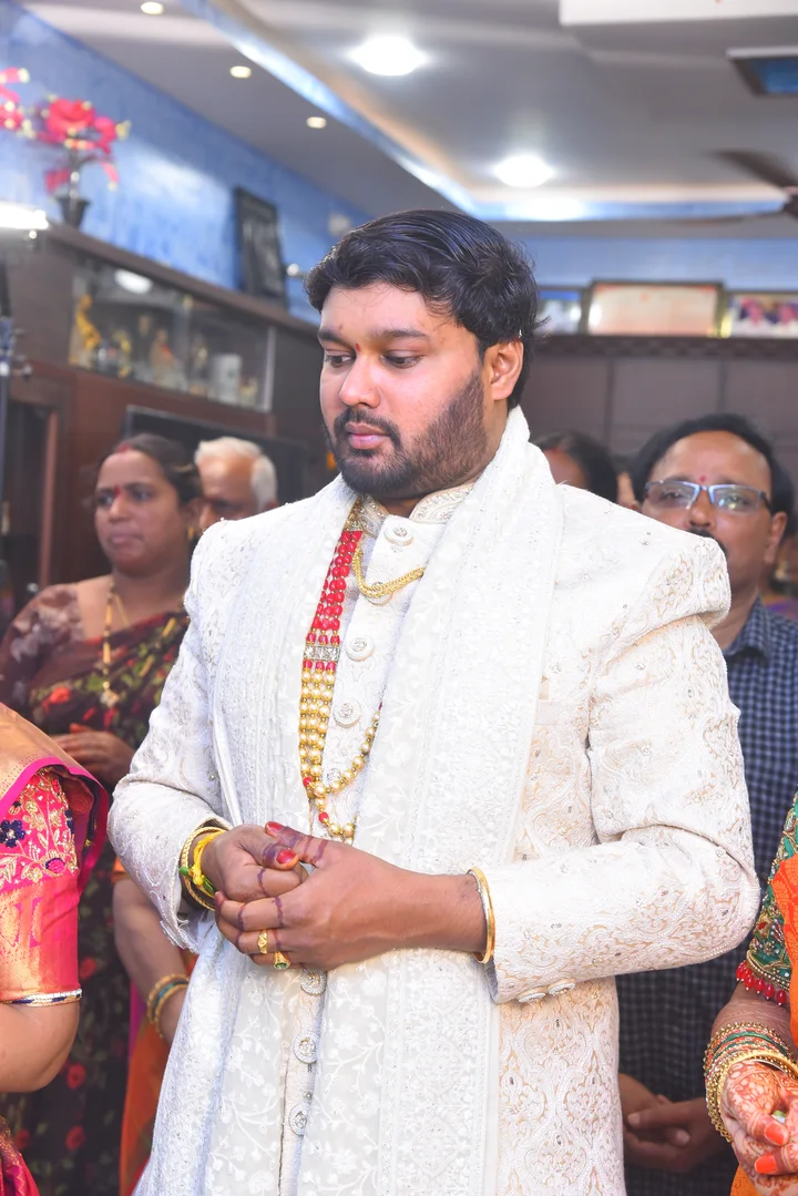 The wedding: a photograph from Sasi and Praneesha’s wedding collection