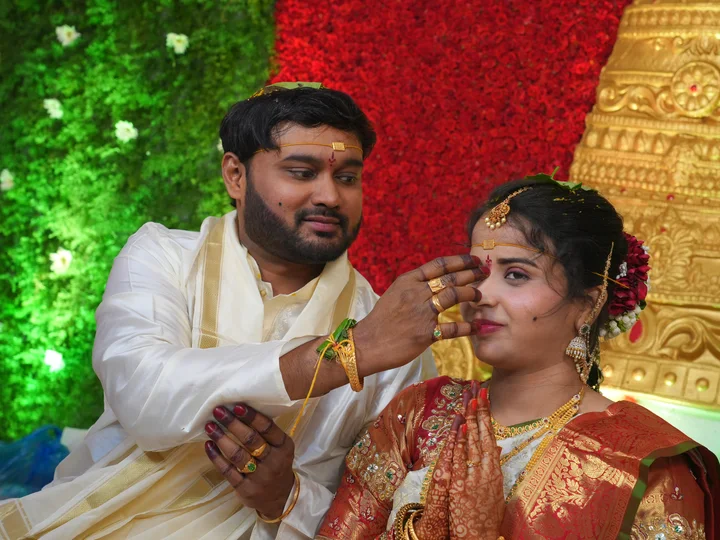 The wedding: a photograph from Sasi and Praneesha’s wedding collection