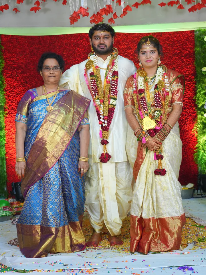 Together: a photograph from Sasi and Praneesha’s wedding collection