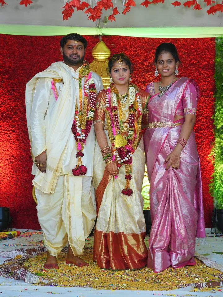Together: a photograph from Sasi and Praneesha’s wedding collection